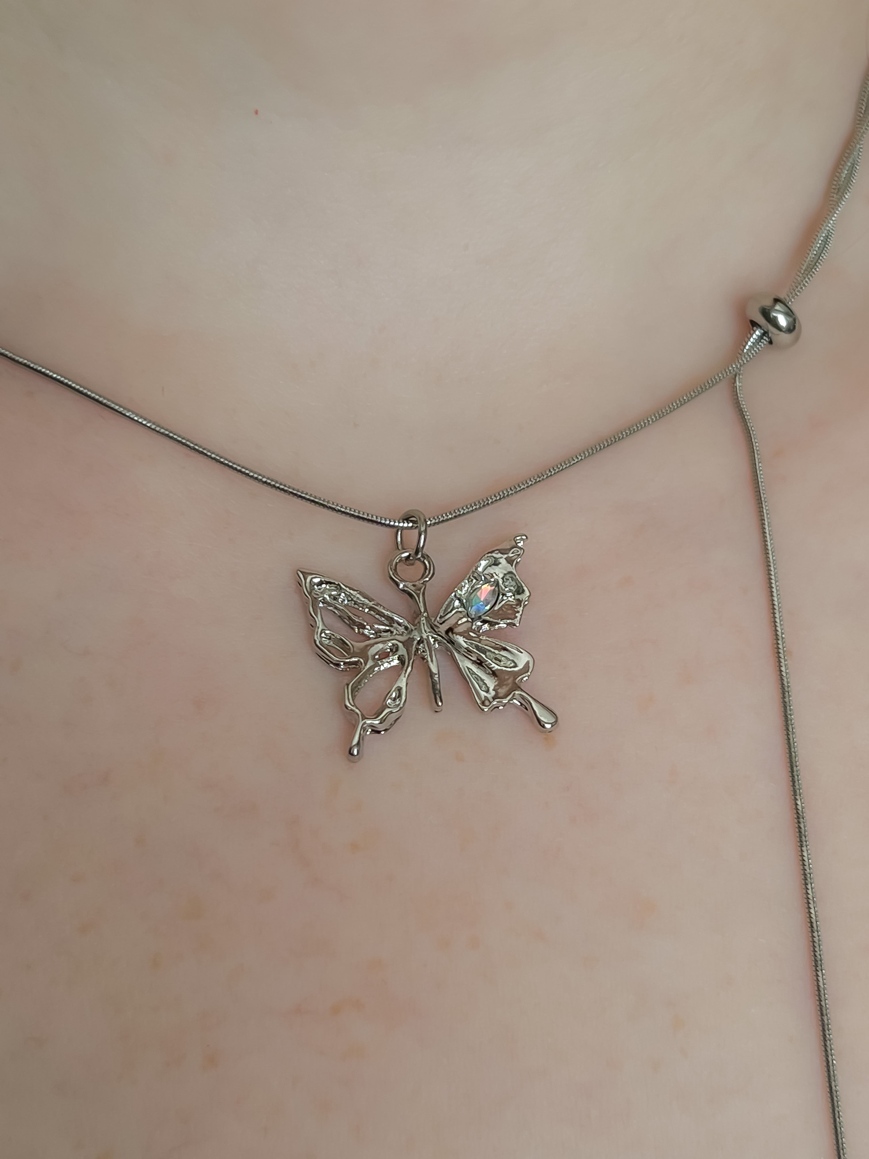 Choker mariposas colgantes