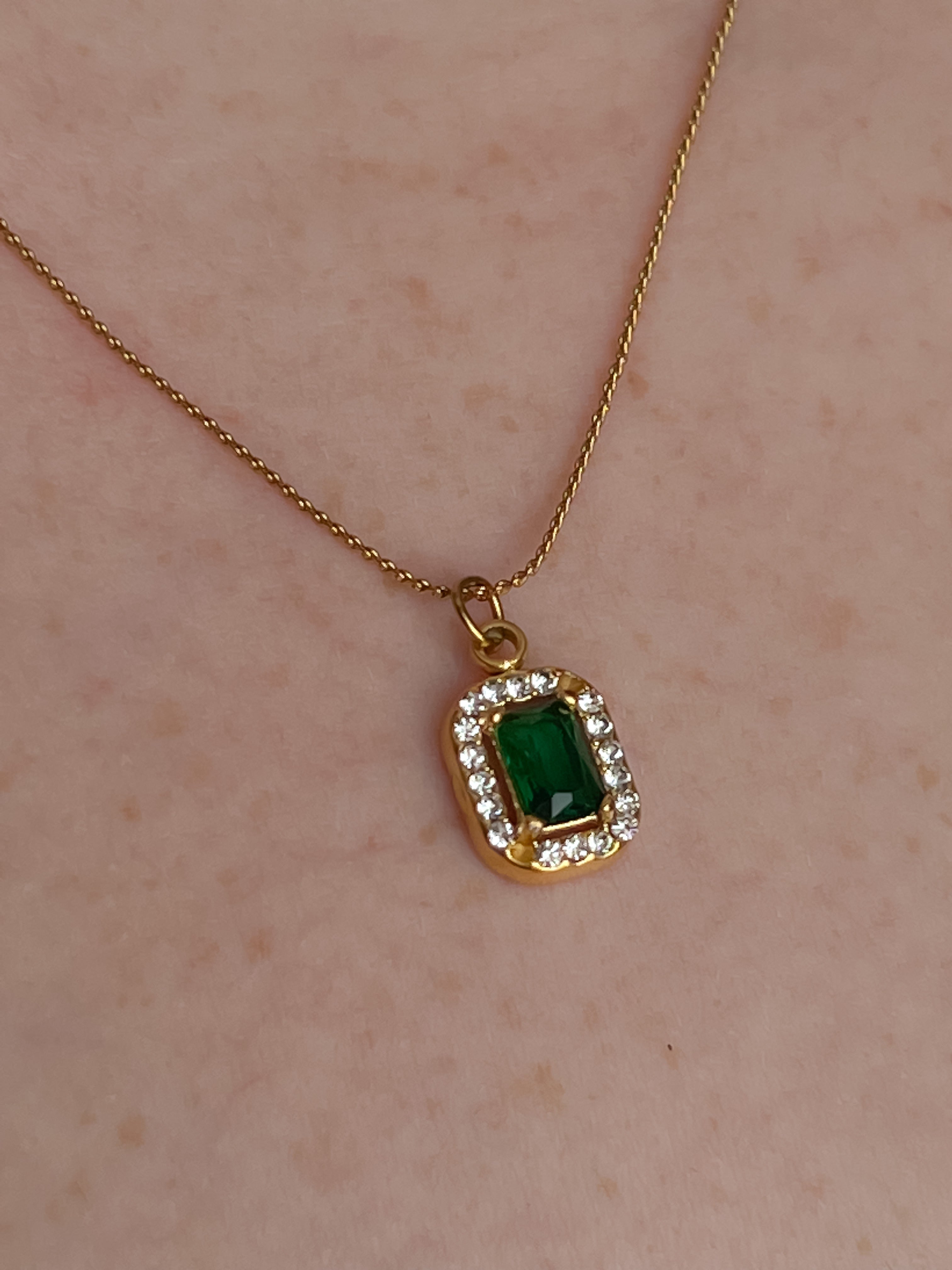 Collar Royal pendant esmeralda