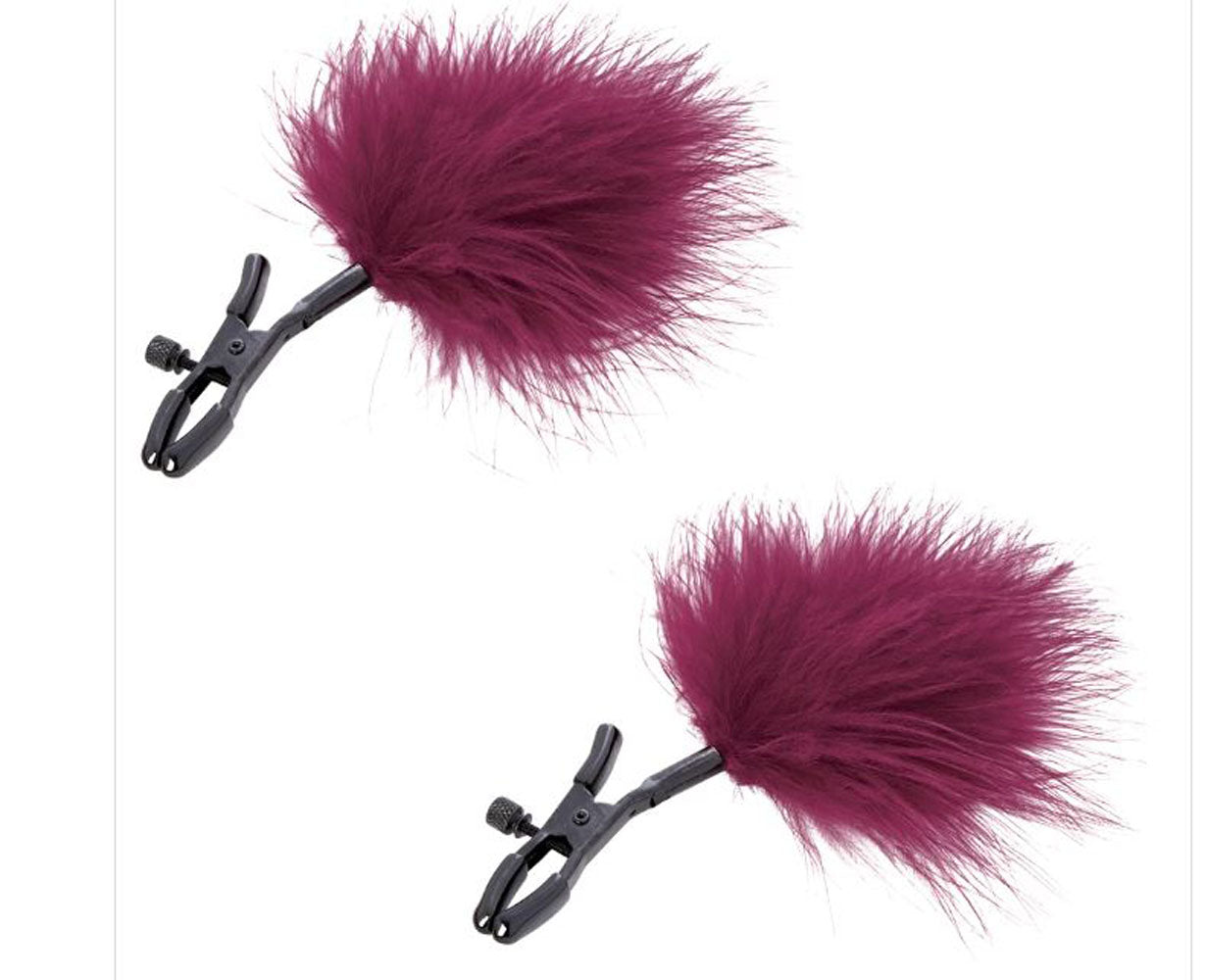 Pinzas con plumas para pezones