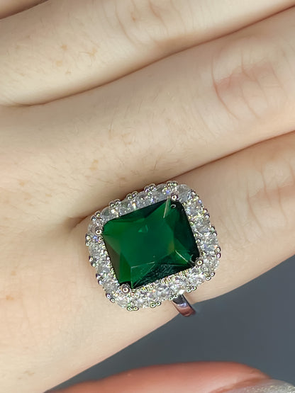 Anillo Esmeralda con Halo
