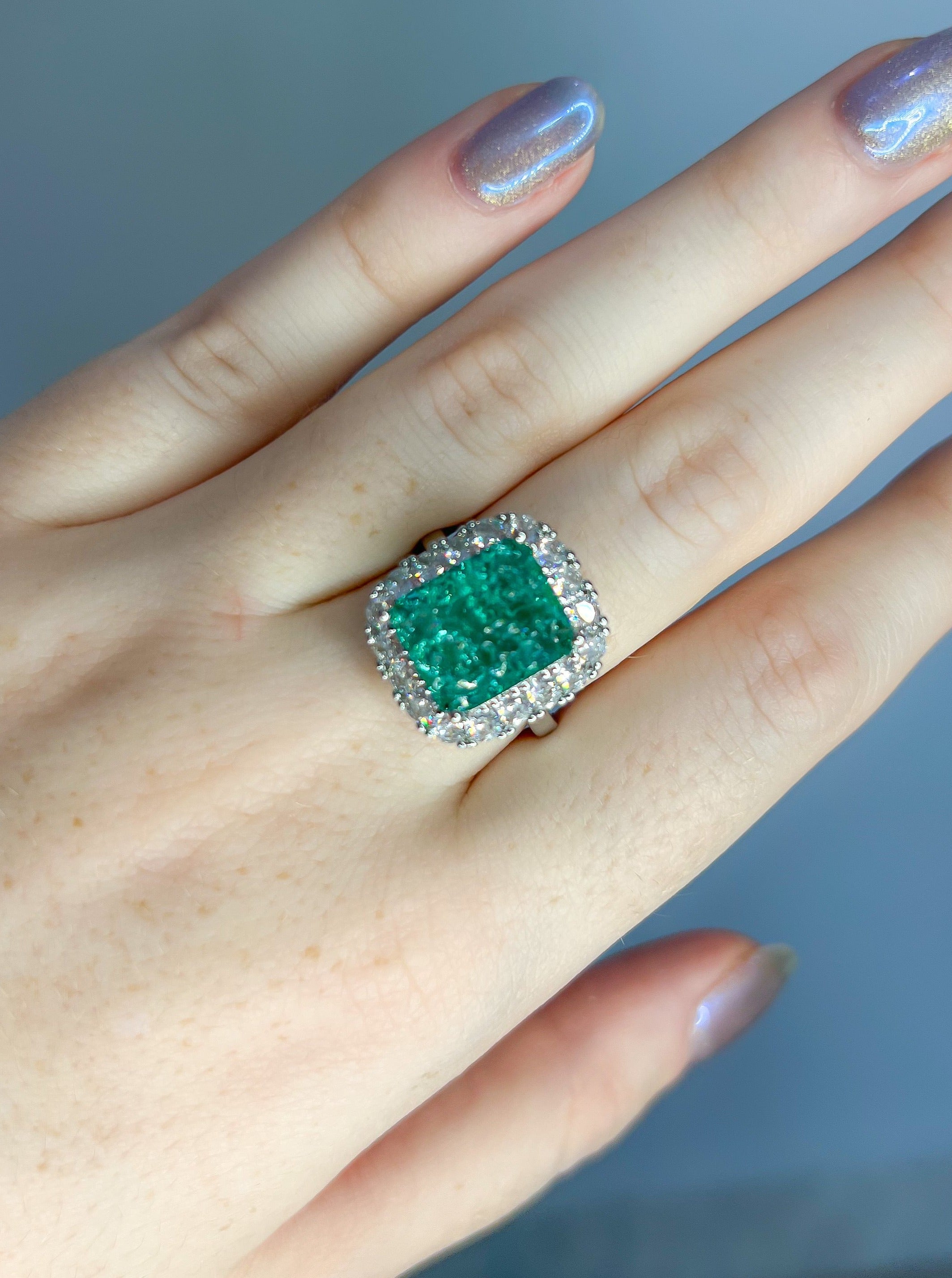 Anillo Turmalina Paraiba con Halo