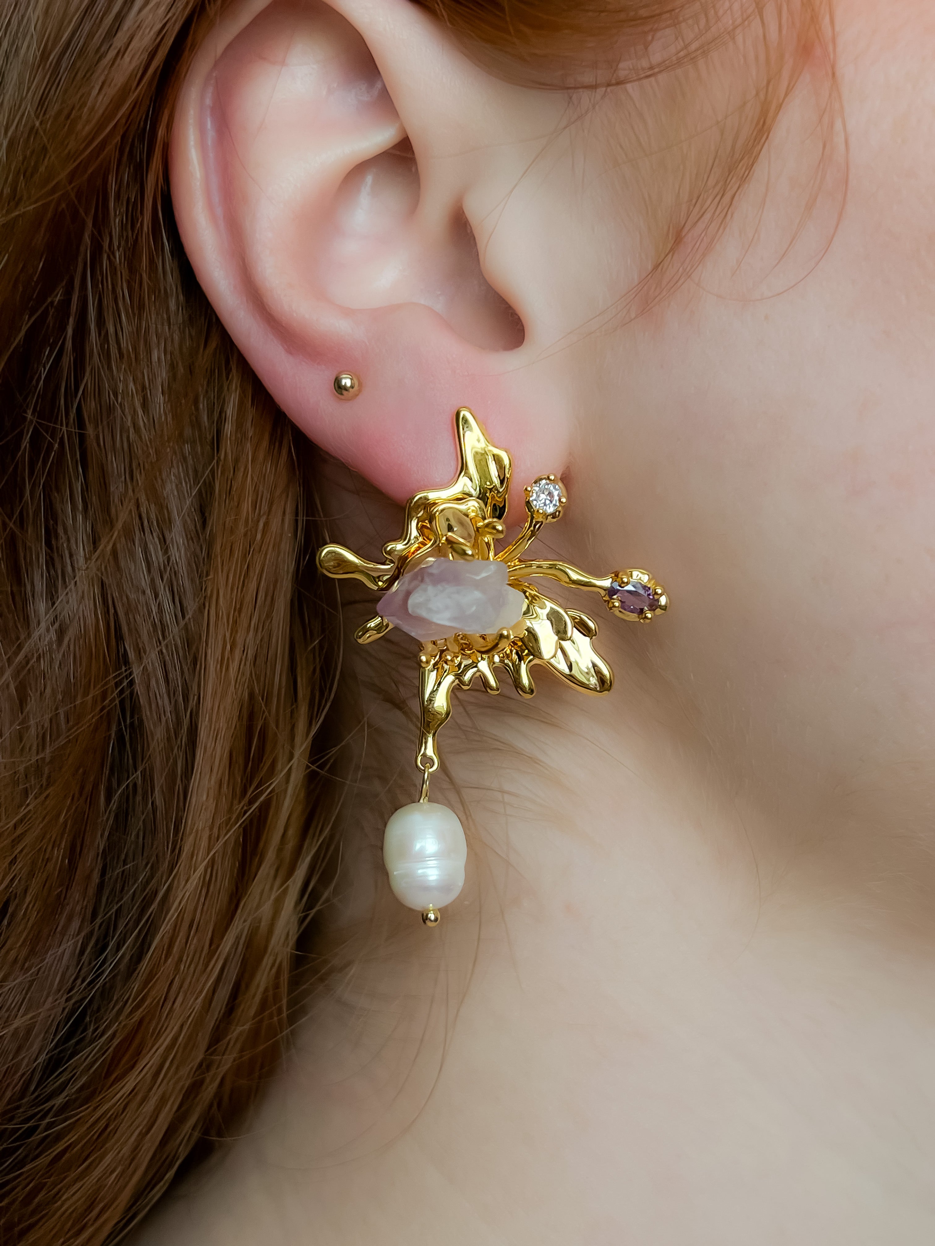 Aretes mariposas con amatista y perlas